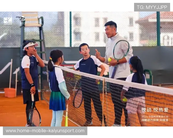 网球训练场景大公开：冠军背后的秘密训练法