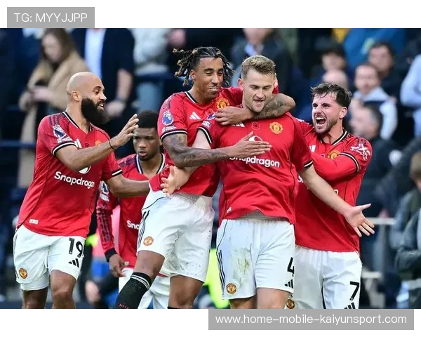 卡塞米罗若离队，曼联中场或全面崩塌