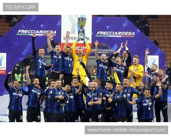 巴黎定位球战术变化，后点抢点差点再进，球队巴黎